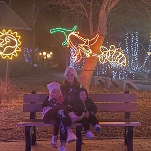 Meet your Posher, Elizabeth